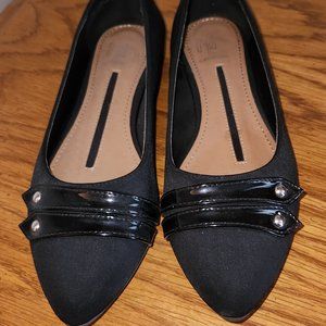 Women's Black Satin Flats from New Directions Size 6